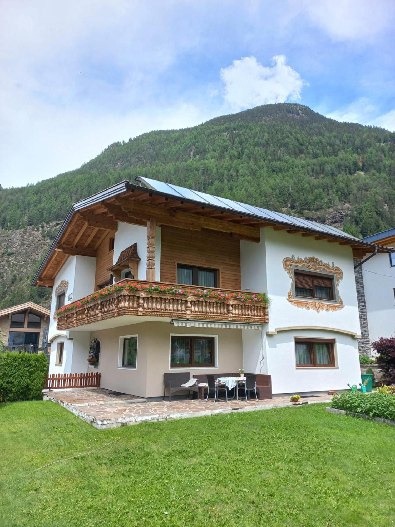 Ferienwohnungen Plattner Längenfeld Exterior foto